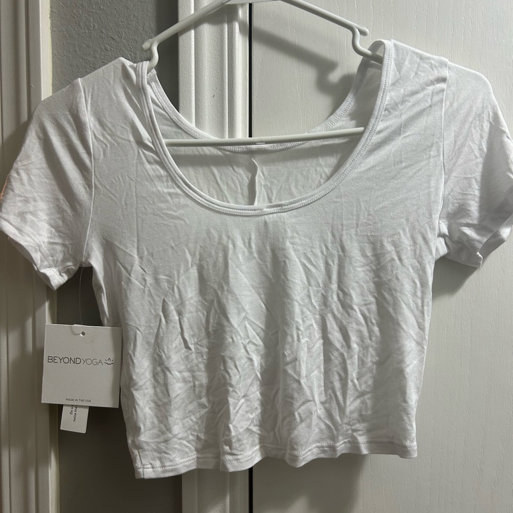 Women’s Beyond Yoga Reversible Crop Top